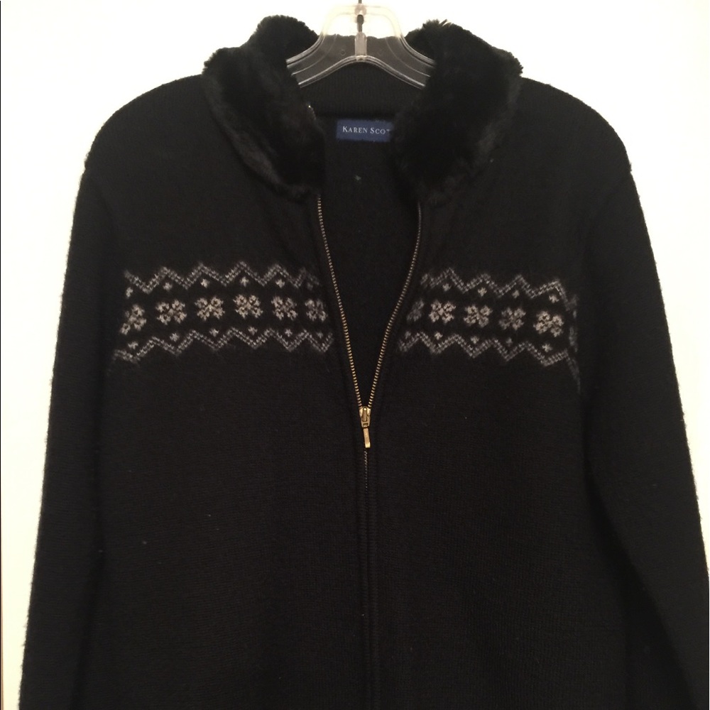Zip Front black sweater with faux fur collar